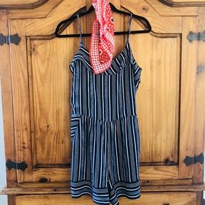Ann Taylor romper navy white stripe Size 8 LOFT
